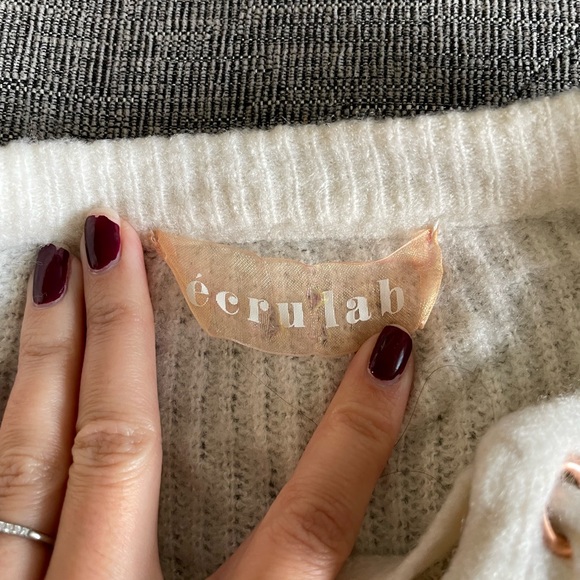 White lace up sweater✨ make an offer - Picture 2 of 5